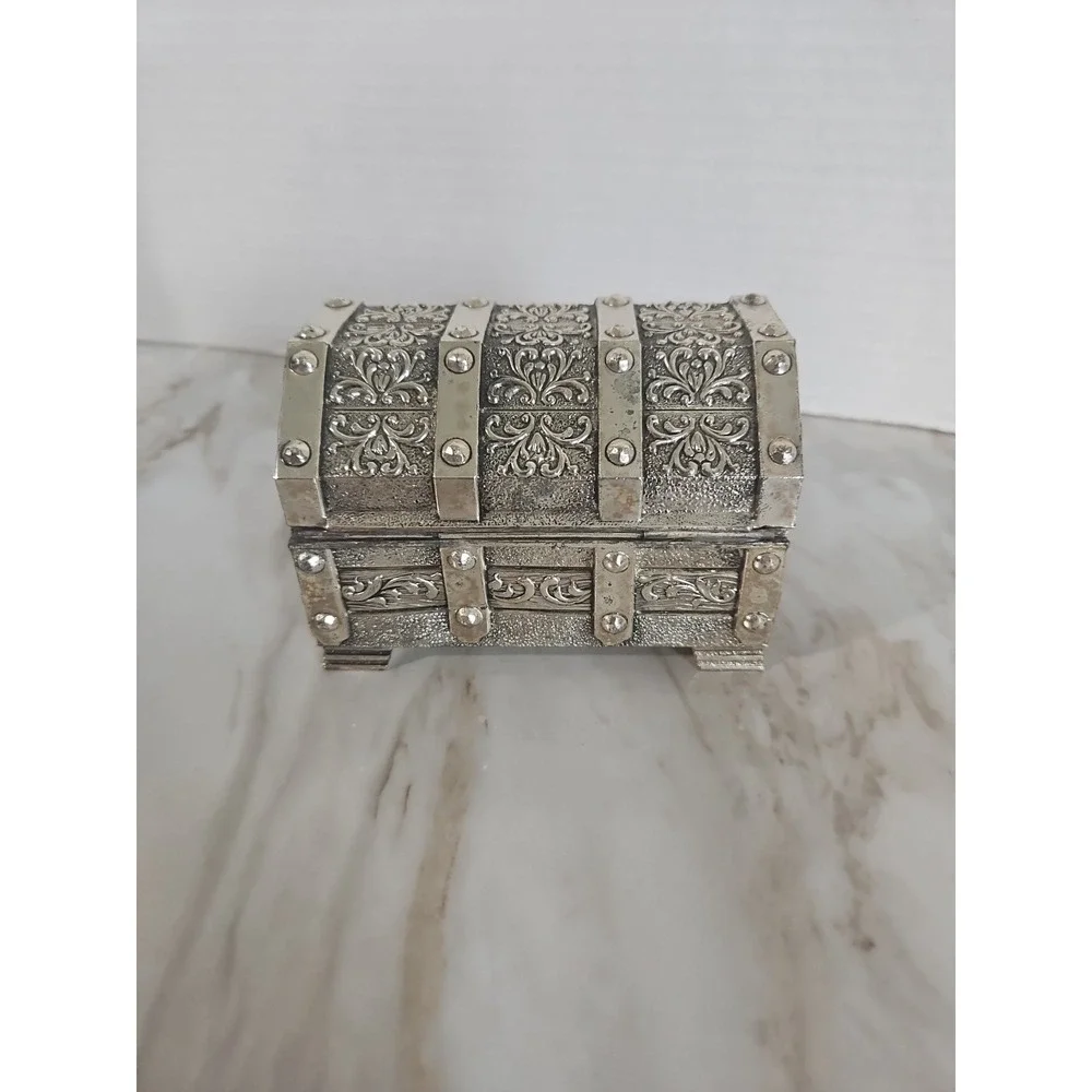 Vintage Silver Tone Treasure Chest Music Box Trinket Box Velvet Lined Japan Read